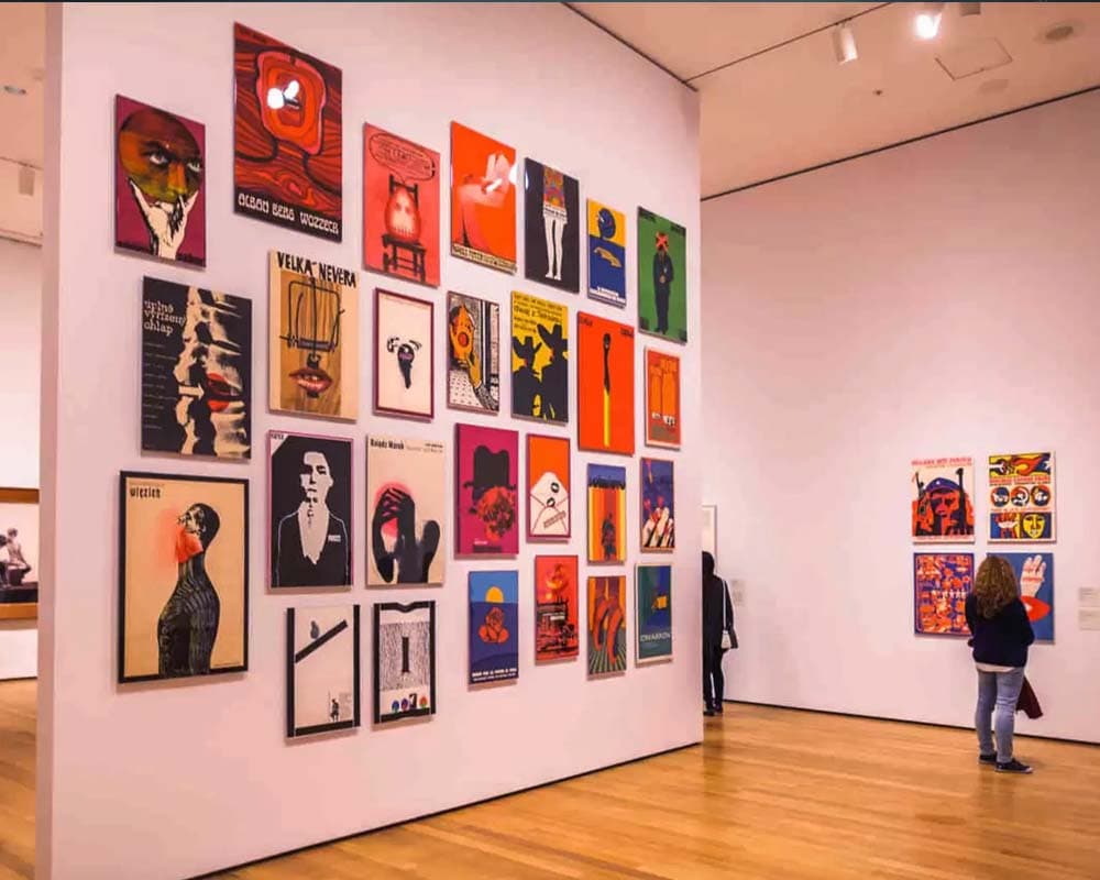 Navigating online art collections and virtual exhibitions